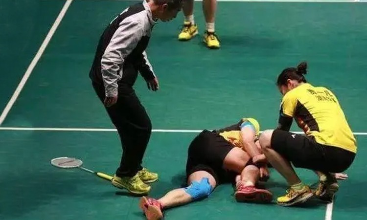 白衣一上身，贝尔的帅气值直接拉满